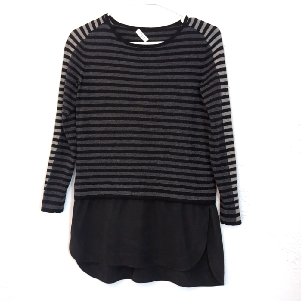 AKRIS Punto Gray & Black Striped Wool & Silk Long Sleeve Sweater Women's Size 4